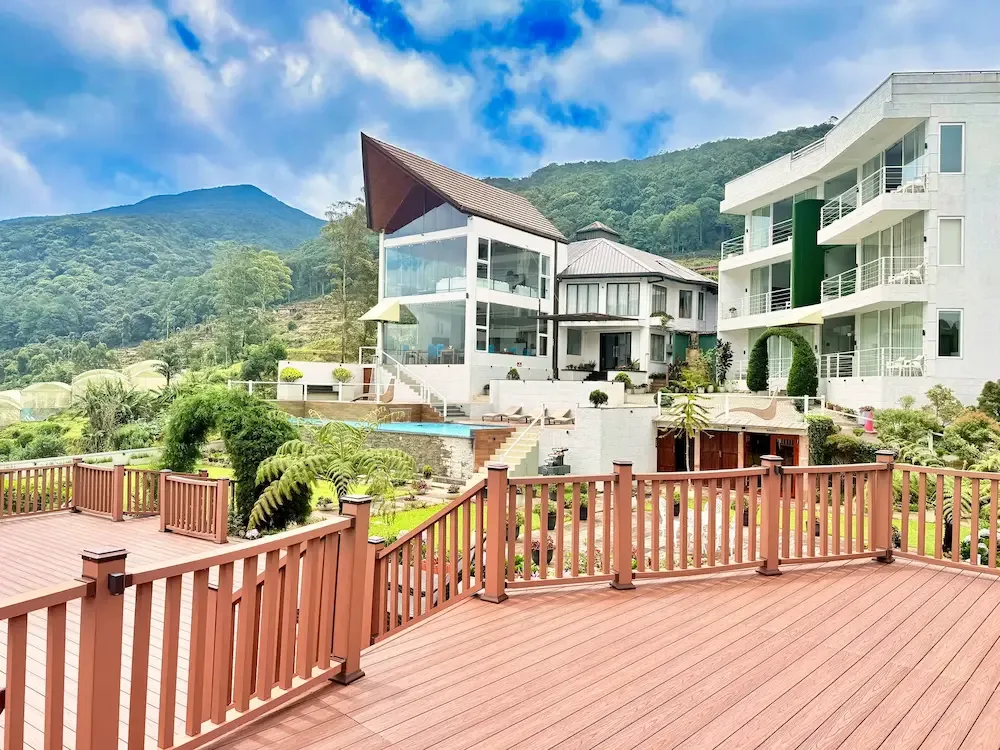 Hilldale Retreat boutique hotel in Nuwara Eliya with mountain views